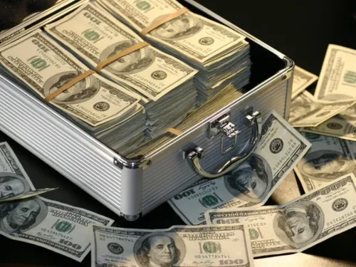 Un butin de 530 000 euros découvert dans des toilettes !